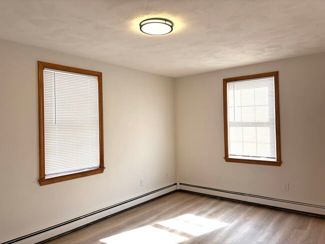 Building Photo - 28 South Ave