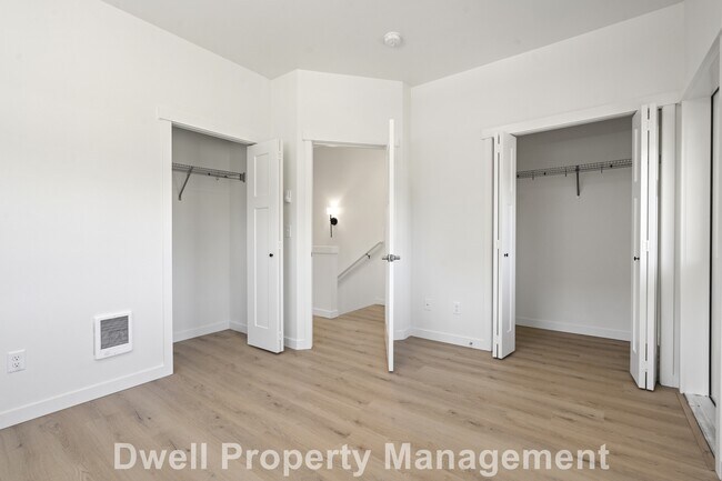 Foto del edificio - 4020 Dewey Rd