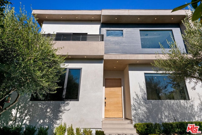 Building Photo - 6347 Maryland Dr