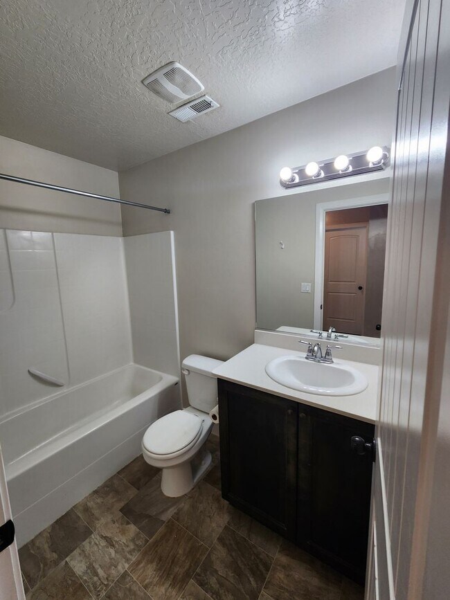 Foto del edificio - Charming Townhome
