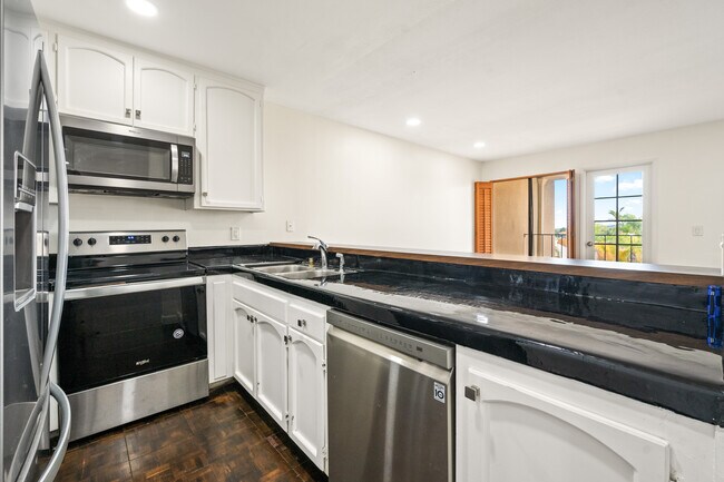 Building Photo - 2251 Altisma Way