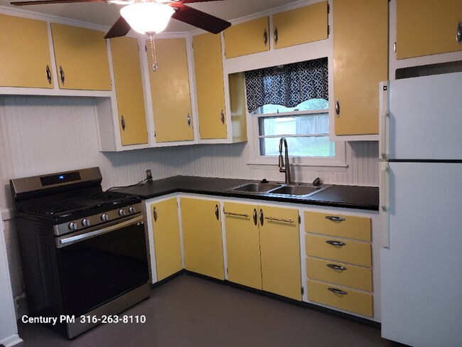 Foto del edificio - 5941 E Bellaire Ave