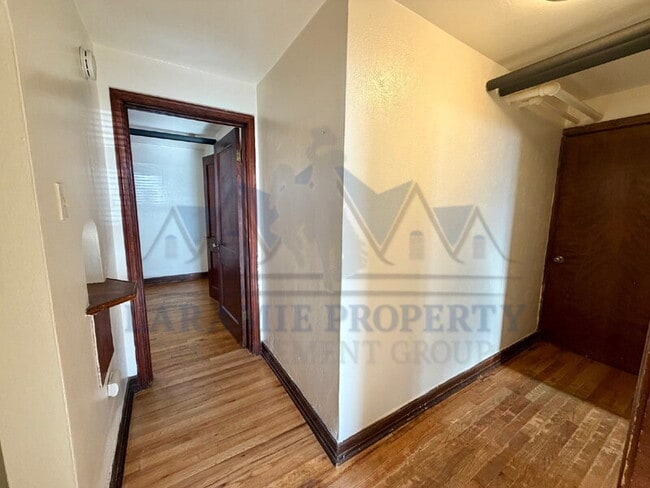 Foto del edificio - 415 E Kearney St