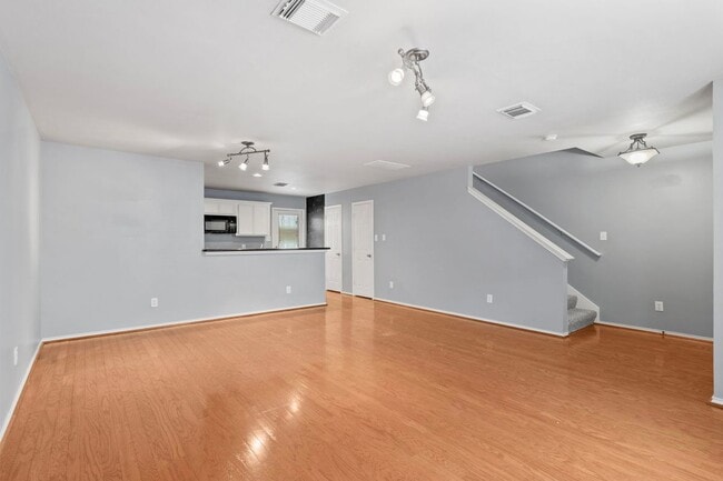 Building Photo - 1710 Redwing Cove Dr