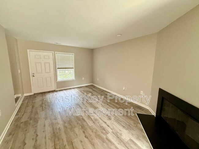 Building Photo - 126 Friar Ln