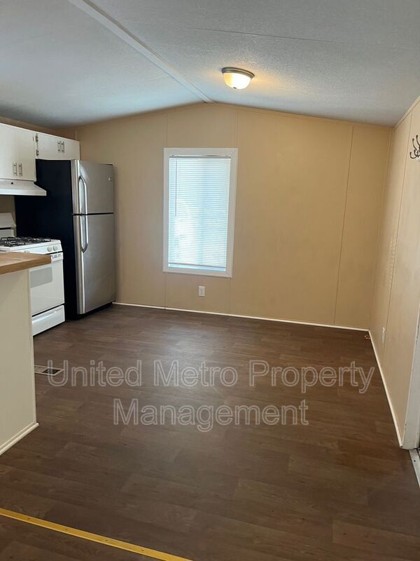 Foto del edificio - 7700 E Broken Wagon Way