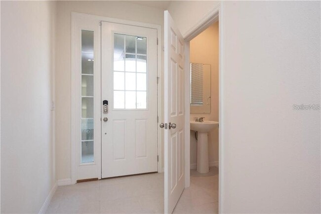 Building Photo - 2400 Avian Loop