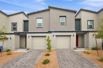 Building Photo - 10923 Heatherford Ave