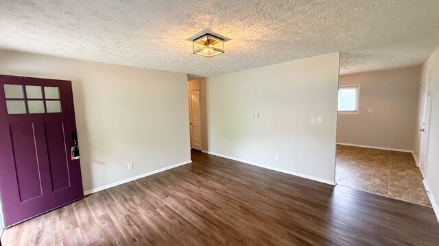 Foto del edificio - EAST SIDE 3 BEDROOM RANCH UPDATED AND AVAILABLE NOW!