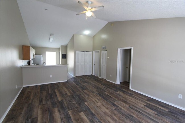 Building Photo - 3651 N Goldenrod Rd