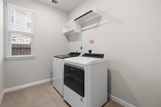 Building Photo - 21602 Blue Sapphire Ct