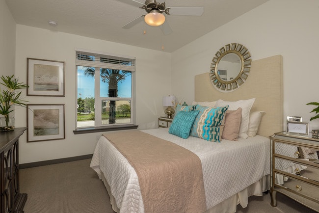 Habitación principal de estilo art déco - Spyglass