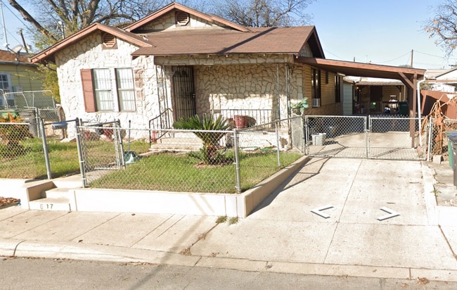 Building Photo - 617 W Mitchell St