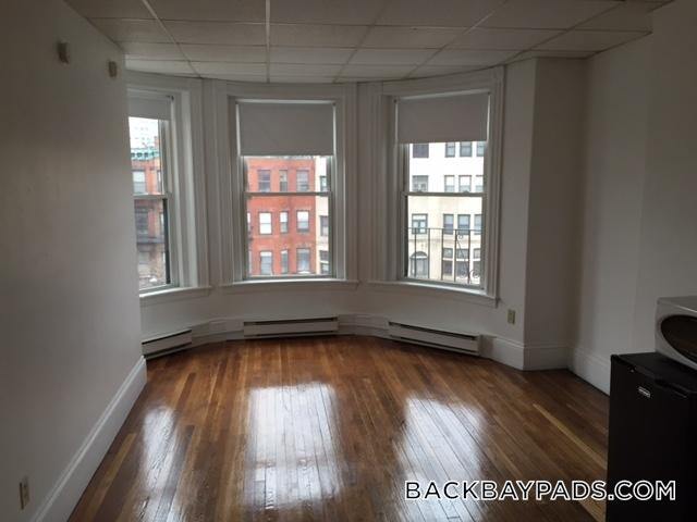 Foto principal - 854 Beacon St