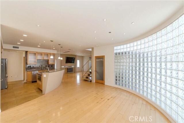 Foto del edificio - 2913 Winlock Rd