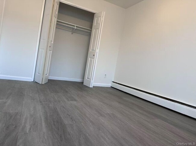 Building Photo - 81-05 149th Ave