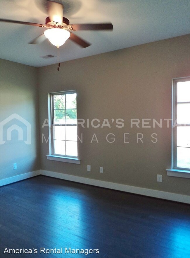 Building Photo - 4 br, 2 bath House - 106 Falling Waters Lane