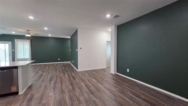 Foto del edificio - 6110 Ginevra Summers Dr