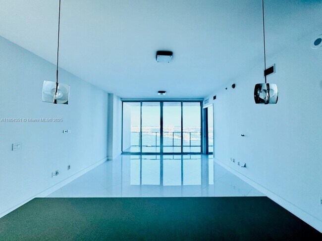 Foto del edificio - 2020 N Bayshore Dr