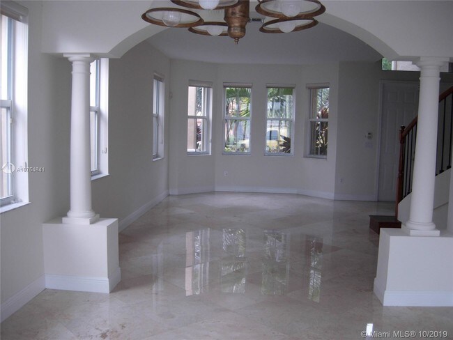Foto del edificio - 16846 SW 51st St