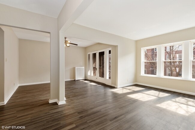Building Photo - 1408 W Jonquil Terrace