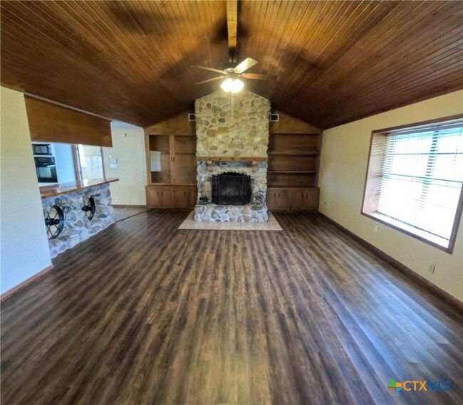 Foto del edificio - 322 Strobel Rd