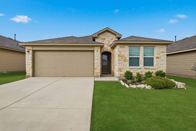 Foto del edificio - Move in Ready 4 bed 2 bath!
