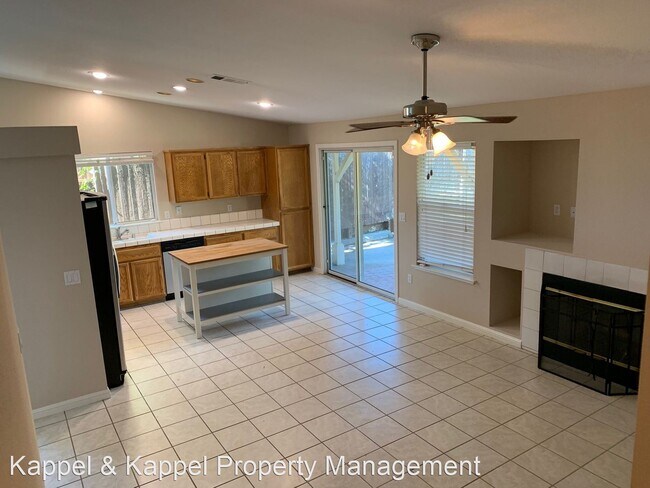 Building Photo - 3 br, 2 bath House - 970 Rohwer Court