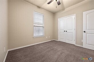 Building Photo - 291 Rosalie Dr