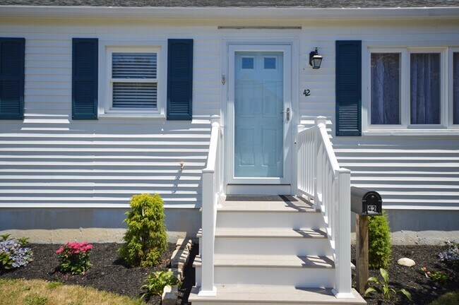 Foto del edificio - 42 Buttonwood Rd