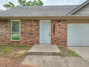 Building Photo - 4821 Cinderella Dr