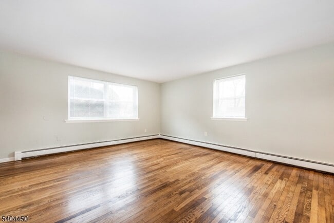 Foto del edificio - 191 N Beverwyck Rd