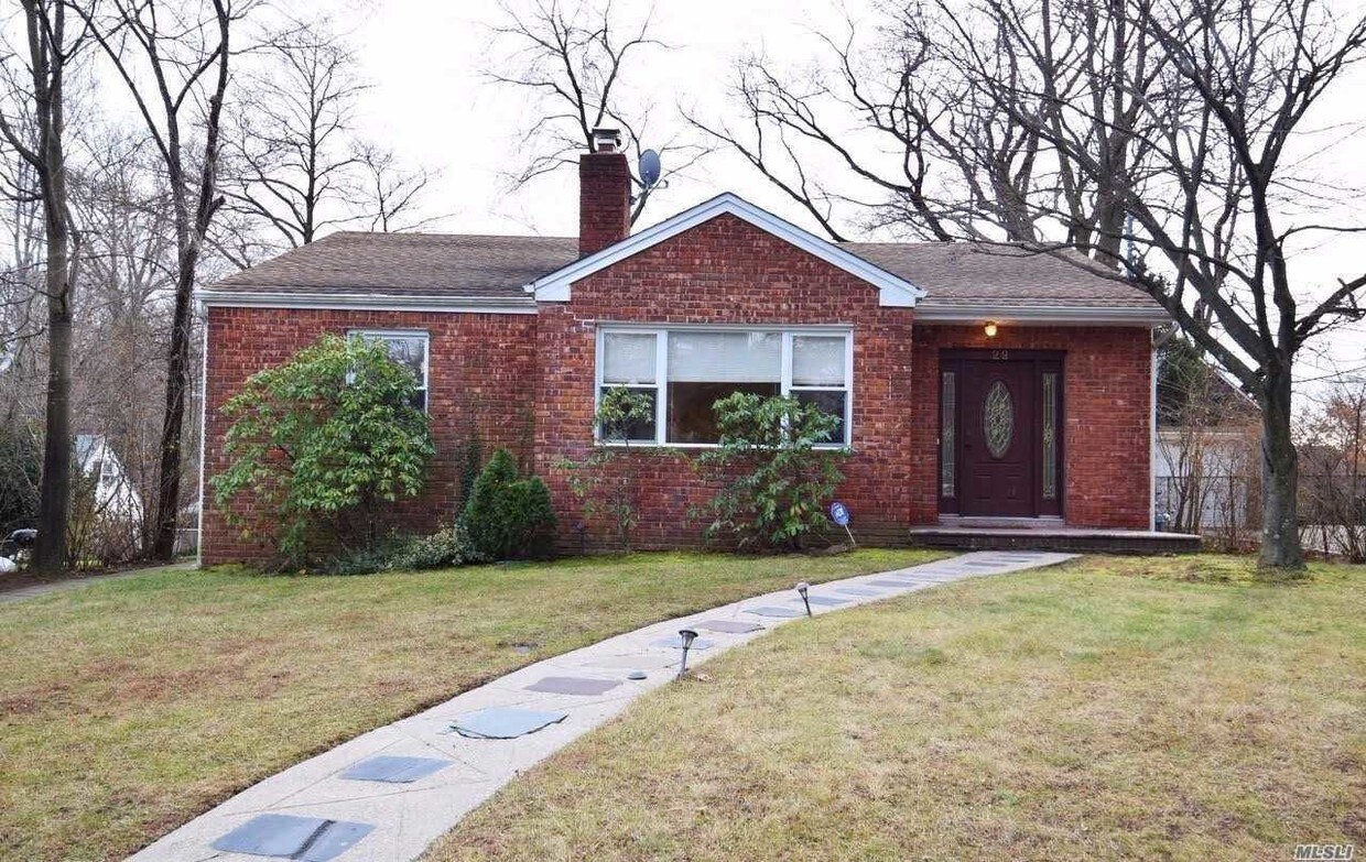 Primary Photo - 29 Summer Ave