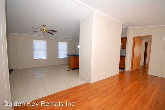 Building Photo - 3 br, 2 bath House - 107 Stone Glen Road