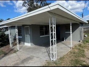 Building Photo - 1060 W Tee Cir
