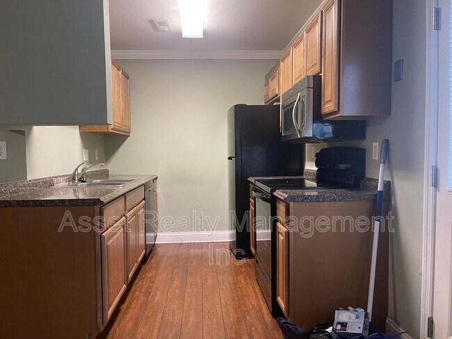 Foto del edificio - 9040 Fountain Brook Ln