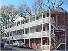 Foto principal - Beechwood Manor I Apartments