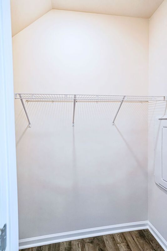 Building Photo - 103 Hartland Pl