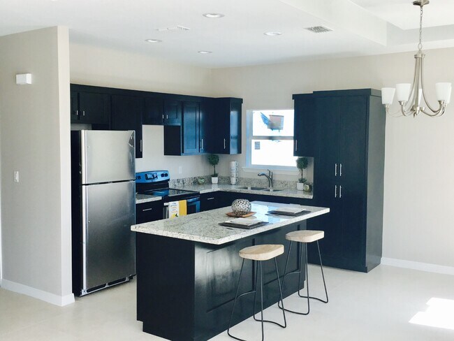 Foto del edificio - 3006 Javalina Ave