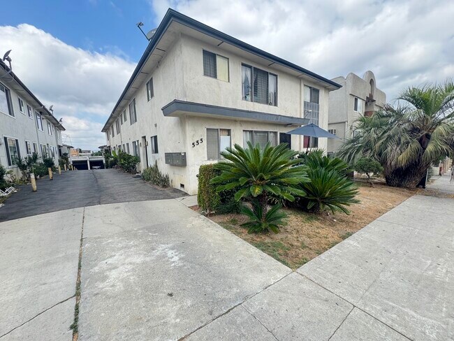 Foto del edificio - 555 N Ardmore Ave