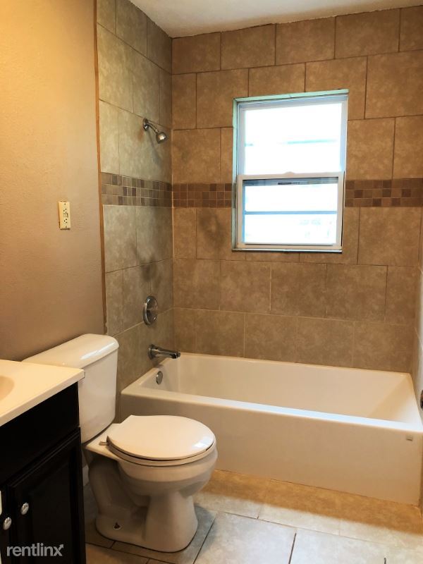 Foto del edificio - 2 br, 1 bath Townhome - 7503 Richmond Dr