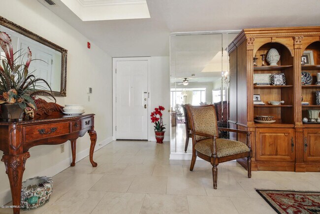 Building Photo - 6750 Epping Forest Way N