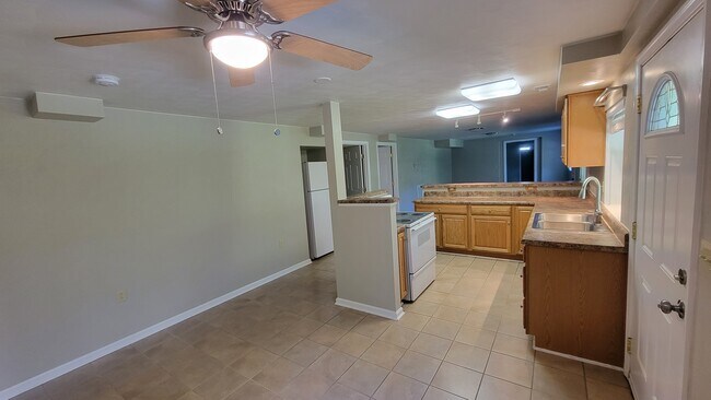 Dining area and kitchen - 1818 Overland Ave SW