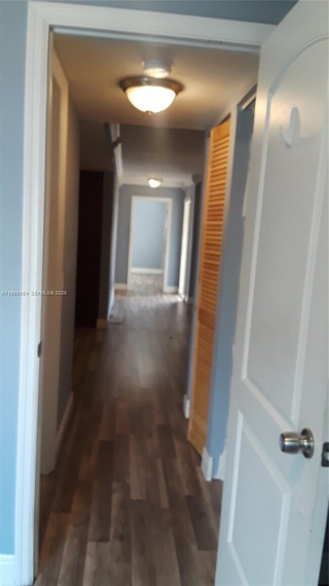 Building Photo - 11101 Royal Palm Blvd