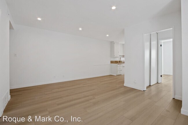Foto del edificio - 2 br, 1 bath Apartment - 300 California Av...