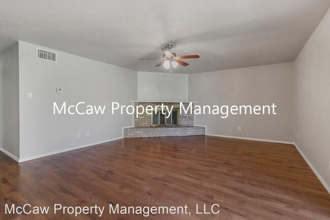 Building Photo - 3 br, 2 bath House - 1717 Glenview Ln.