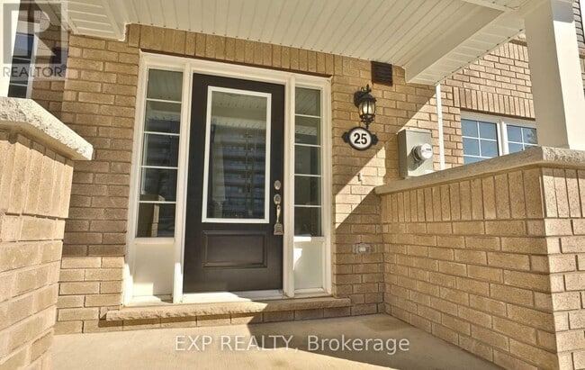 Building Photo - 25 Canoe Ln.