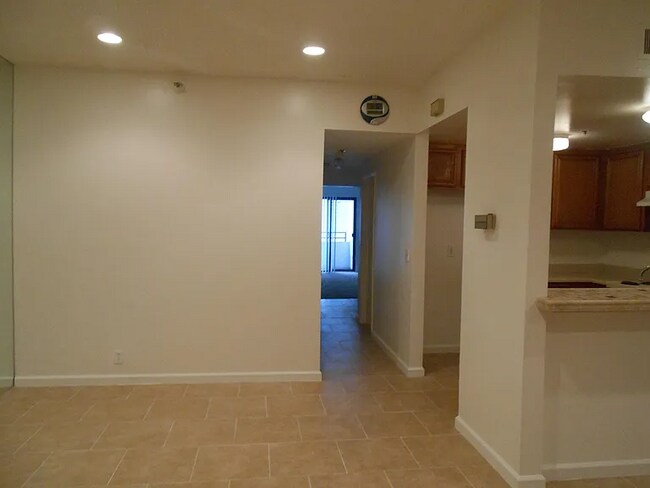 Foto del edificio - 730 W 4th St