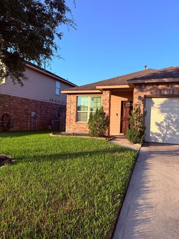 Building Photo - 21507 Cotton Valley Ln