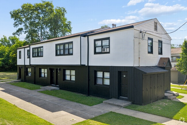 Building Photo - Hymann Heights Apartments